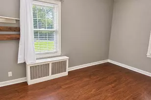 621 NW 4th St, Chisholm, MN 55719 - Photo 10