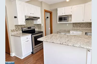 621 NW 4th Street, Chisholm, MN 55719 - Photo 2