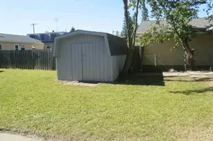 16 9 1/2 NE St, Chisholm, MN 55719 - Photo 4