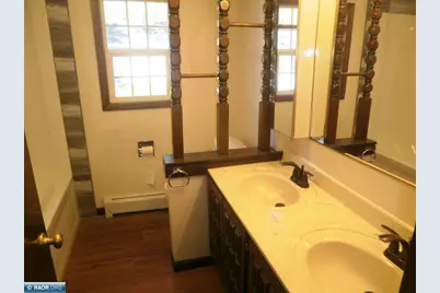 16 9 1/2 NE Street, Chisholm, MN 55719 - Photo 10