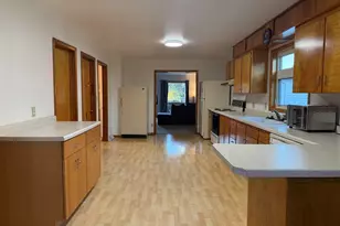 421 9th St, International Falls, MN 56649 - Photo 4