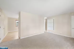 205 Hampshire Dr, Hoyt Lakes, MN 55768 - Photo 6