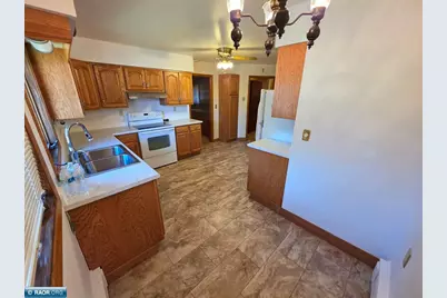 203 Access St, Hibbing, MN 55746 - Photo 8