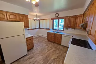 203 Access St, Hibbing, MN 55746 - Photo 4