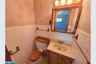 203 Access St, Hibbing, MN 55746 - Photo 16