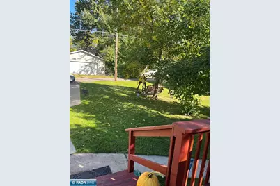 2606 E 6th Ave, Hibbing, MN 55746 - Photo 6