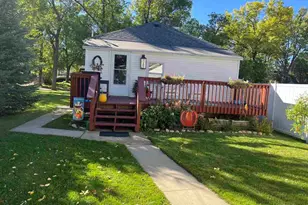 2606 E 6th Ave, Hibbing, MN 55746 - Photo 2