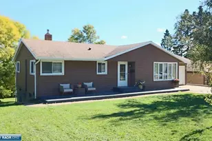 504 N Van Buren, Eveleth, MN 55734 - Photo 1