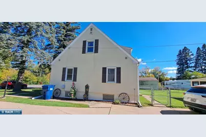 1980 E 25th St, Hibbing, MN 55746 - Photo 28