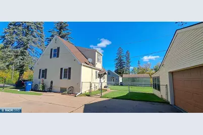 1980 E 25th St, Hibbing, MN 55746 - Photo 26