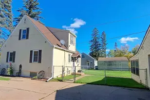 1980 E 25th St, Hibbing, MN 55746 - Photo 26