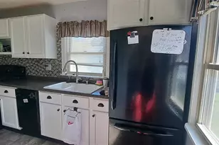 1980 E 25th St, Hibbing, MN 55746 - Photo 4