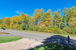1980 E 25th St, Hibbing, MN 55746 - Photo 36
