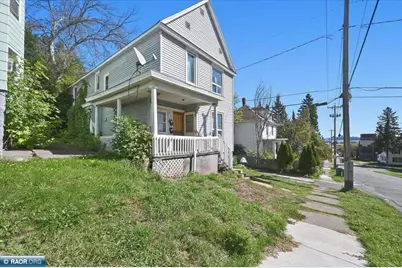 418 N 27th Ave W, Duluth, MN 55806 - Photo 2