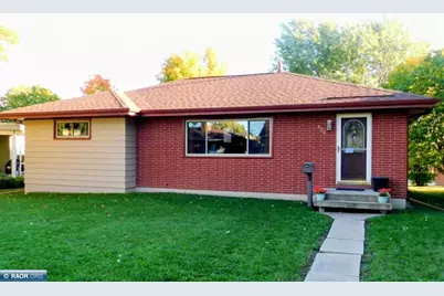 806 N 7th St, Virginia, MN 55792 - Photo 1