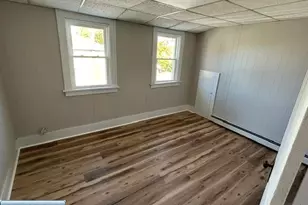 2303 E 2nd Ave, Hibbing, MN 55746 - Photo 8