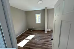 2303 E 2nd Ave, Hibbing, MN 55746 - Photo 14