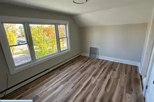 2303 E 2nd Ave, Hibbing, MN 55746 - Photo 2
