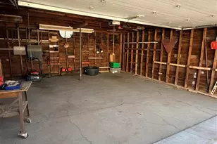 2113 E 10th Ave, Hibbing, MN 55746 - Photo 24