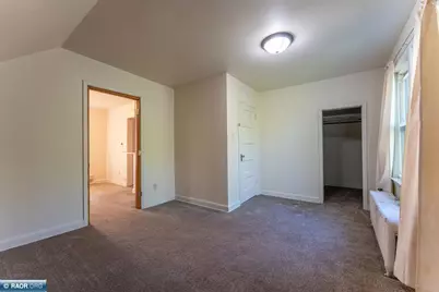 212 S 8th St, Virginia, MN 55792 - Photo 32