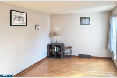 214 2nd Ave NW, Chisholm, MN 55719 - Photo 4