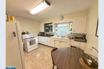 214 2nd Ave NW, Chisholm, MN 55719 - Photo 6