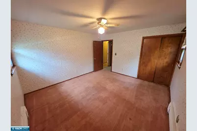 1002 E 23rd St, Hibbing, MN 55746 - Photo 20
