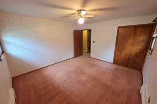 1002 E 23rd St, Hibbing, MN 55746 - Photo 20