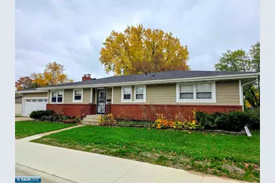 1002 E 23rd St, Hibbing, MN 55746 - Photo 1