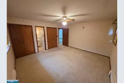 1002 E 23rd St, Hibbing, MN 55746 - Photo 16