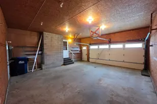 1002 E 23rd St, Hibbing, MN 55746 - Photo 6