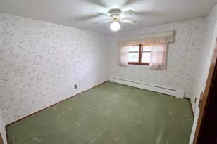 1002 E 23rd St, Hibbing, MN 55746 - Photo 22