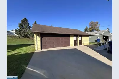 1642 Merryview Lane, Hibbing, MN 55746 - Photo 2
