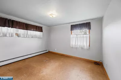 3706 4th Ave E, Hibbing, MN 55746 - Photo 18