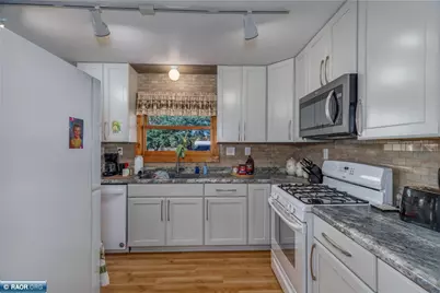 109 E Central Blvd, Babbitt, MN 55706 - Photo 4