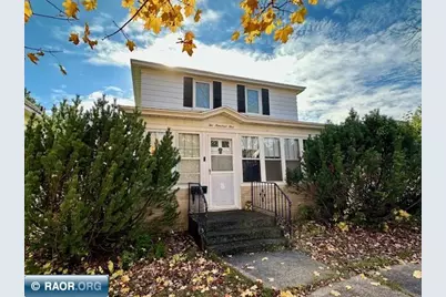 205 5th St NW, Chisholm, MN 55719 - Photo 1