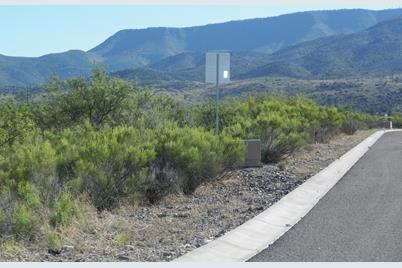 571 N Skyline Blvd, Clarkdale, AZ 86324 - Photo 1