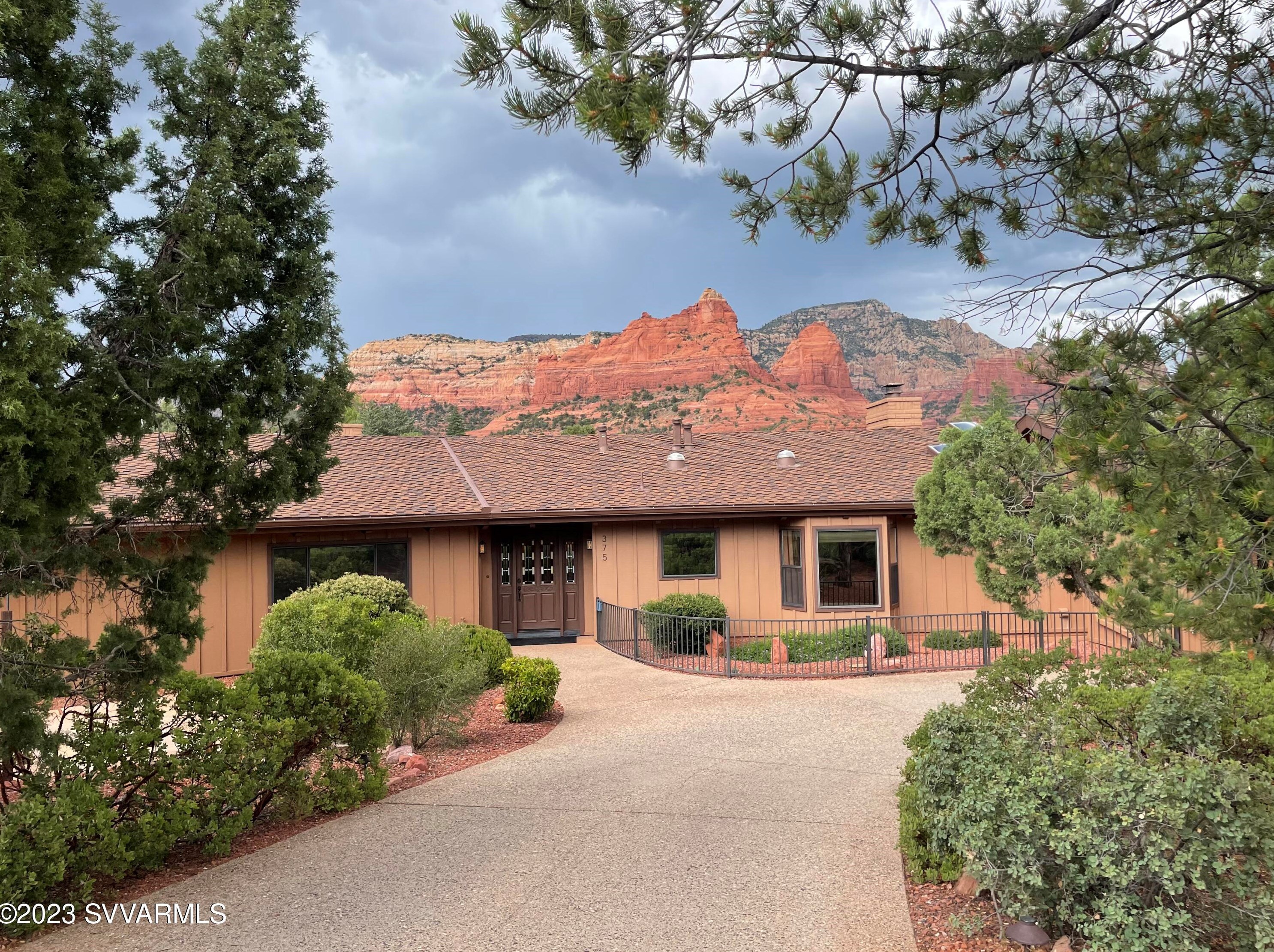 375 Shadow Rock Dr, Sedona AZ 86336-3451 exterior