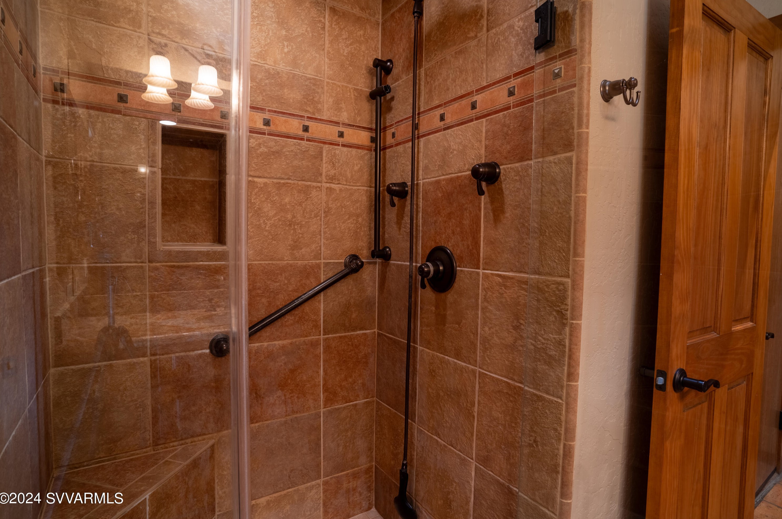 375 Shadow Rock Dr, Sedona AZ 86336-3451 exterior