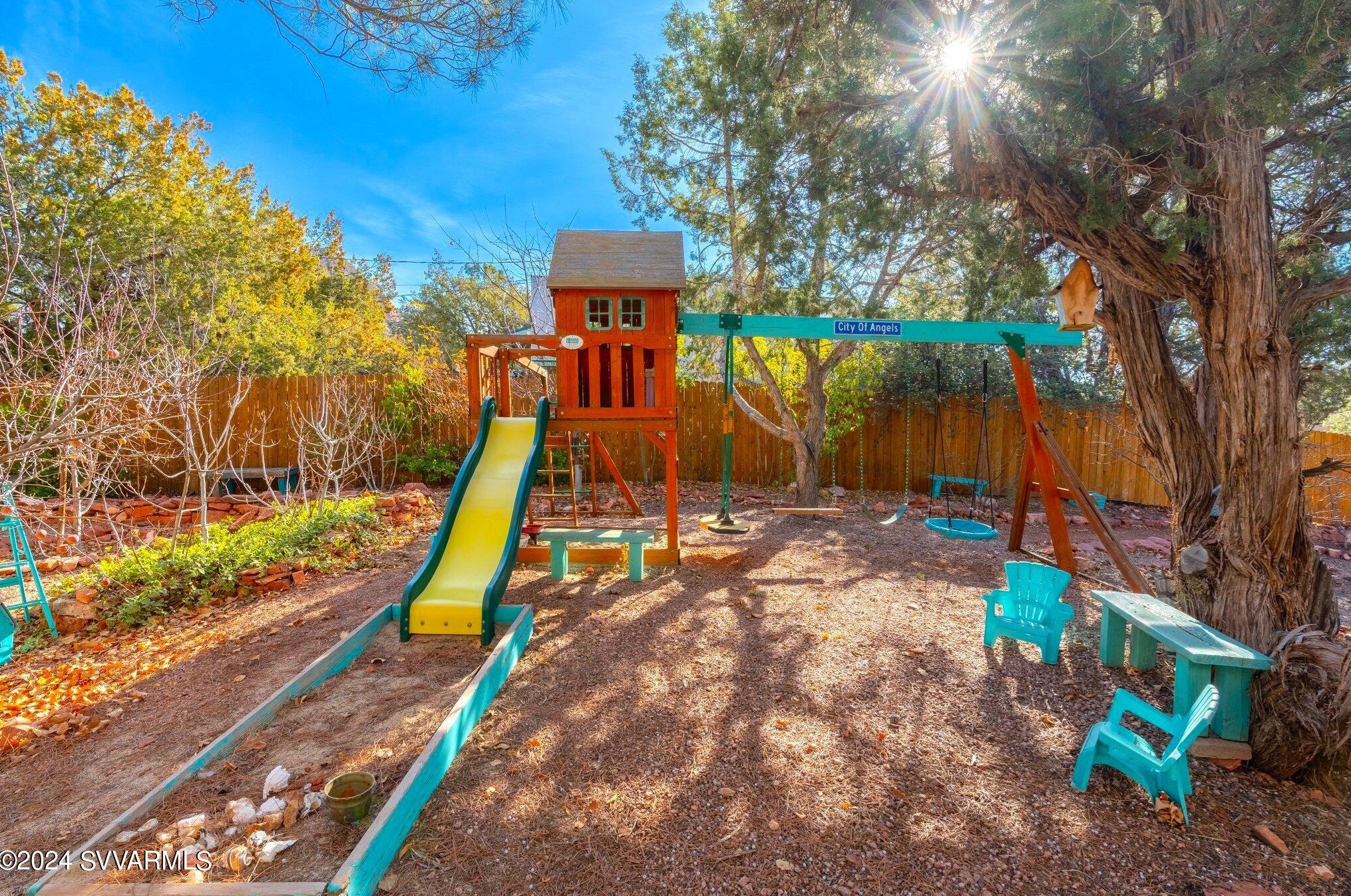 105 Castle Rock Trl, Sedona AZ 86336-6820 exterior