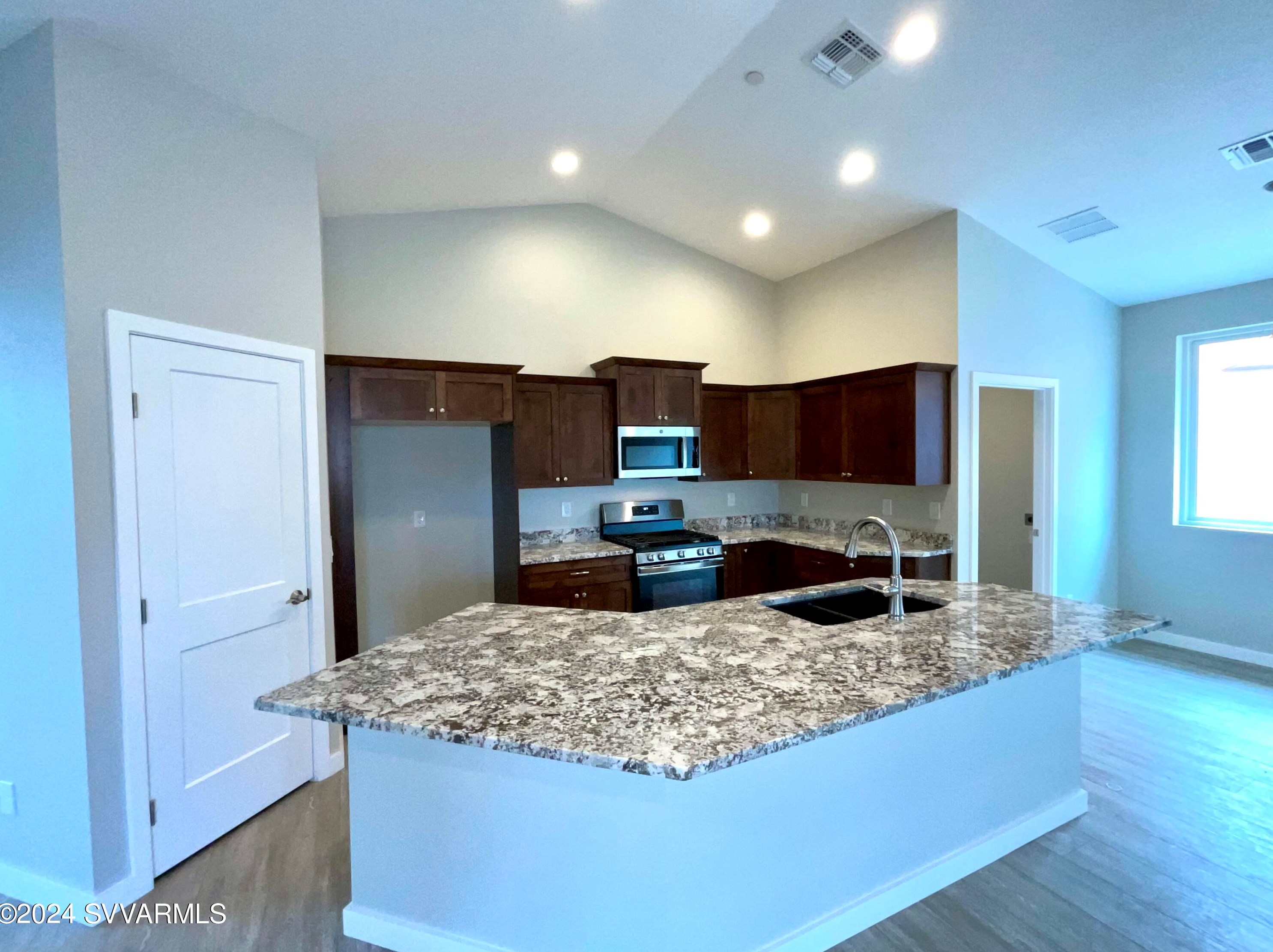 488 Kindra Heights Rd, Cottonwood, AZ 86326-3546