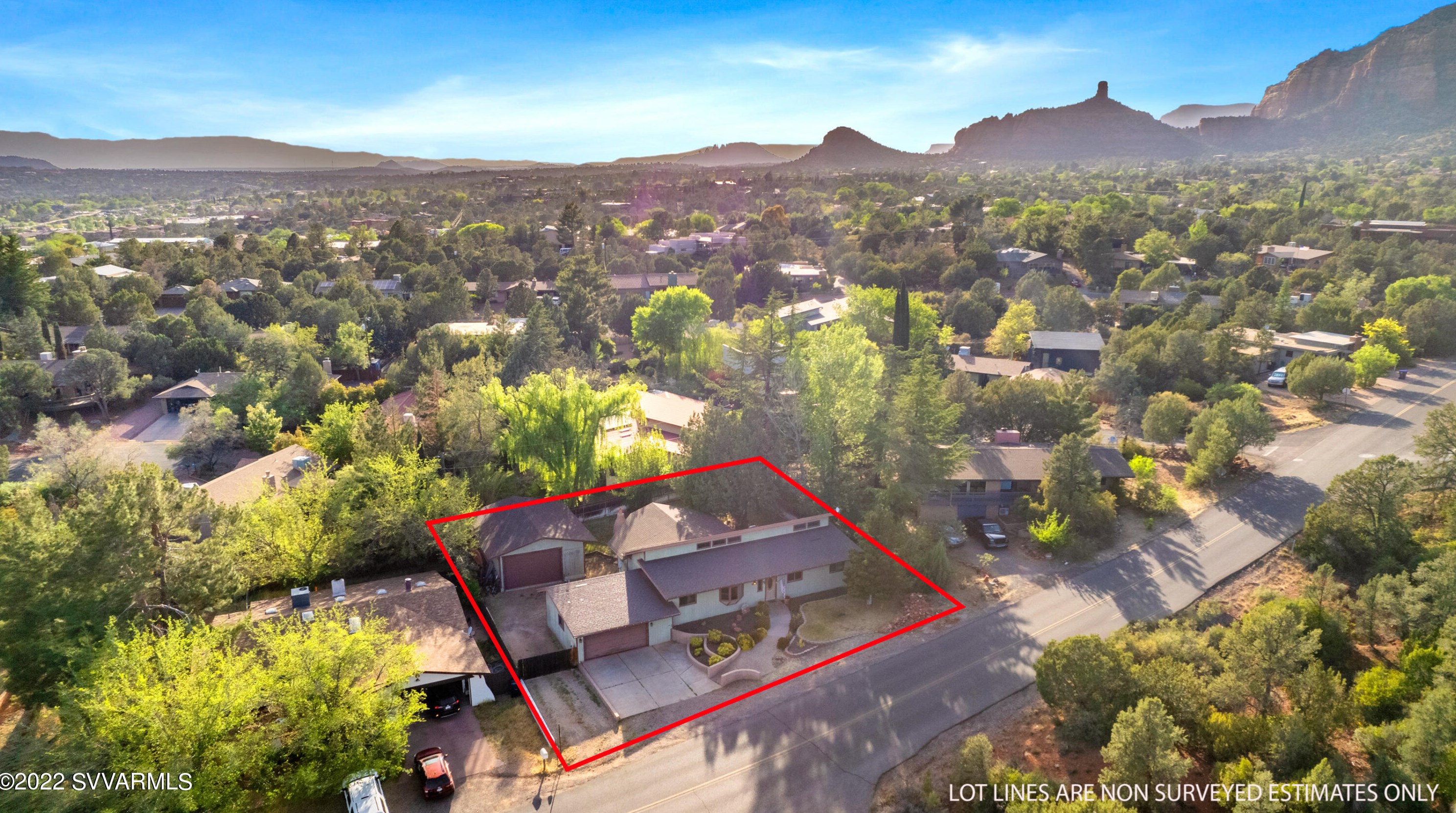 305 Mtn Shadows Dr, Sedona AZ 86336-3929 exterior
