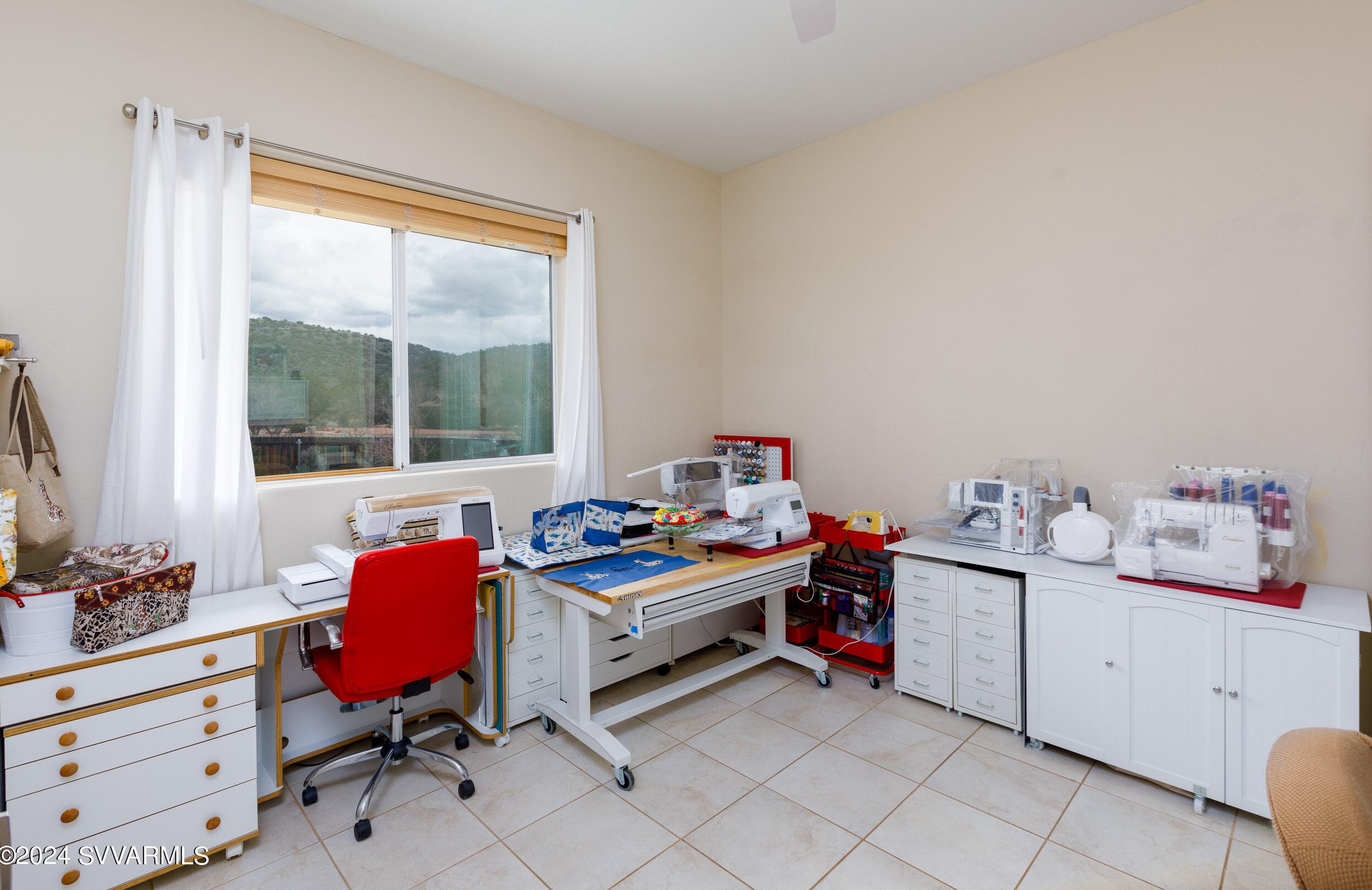 300 Michaels Ranch Dr, Sedona AZ 86336-9526 exterior