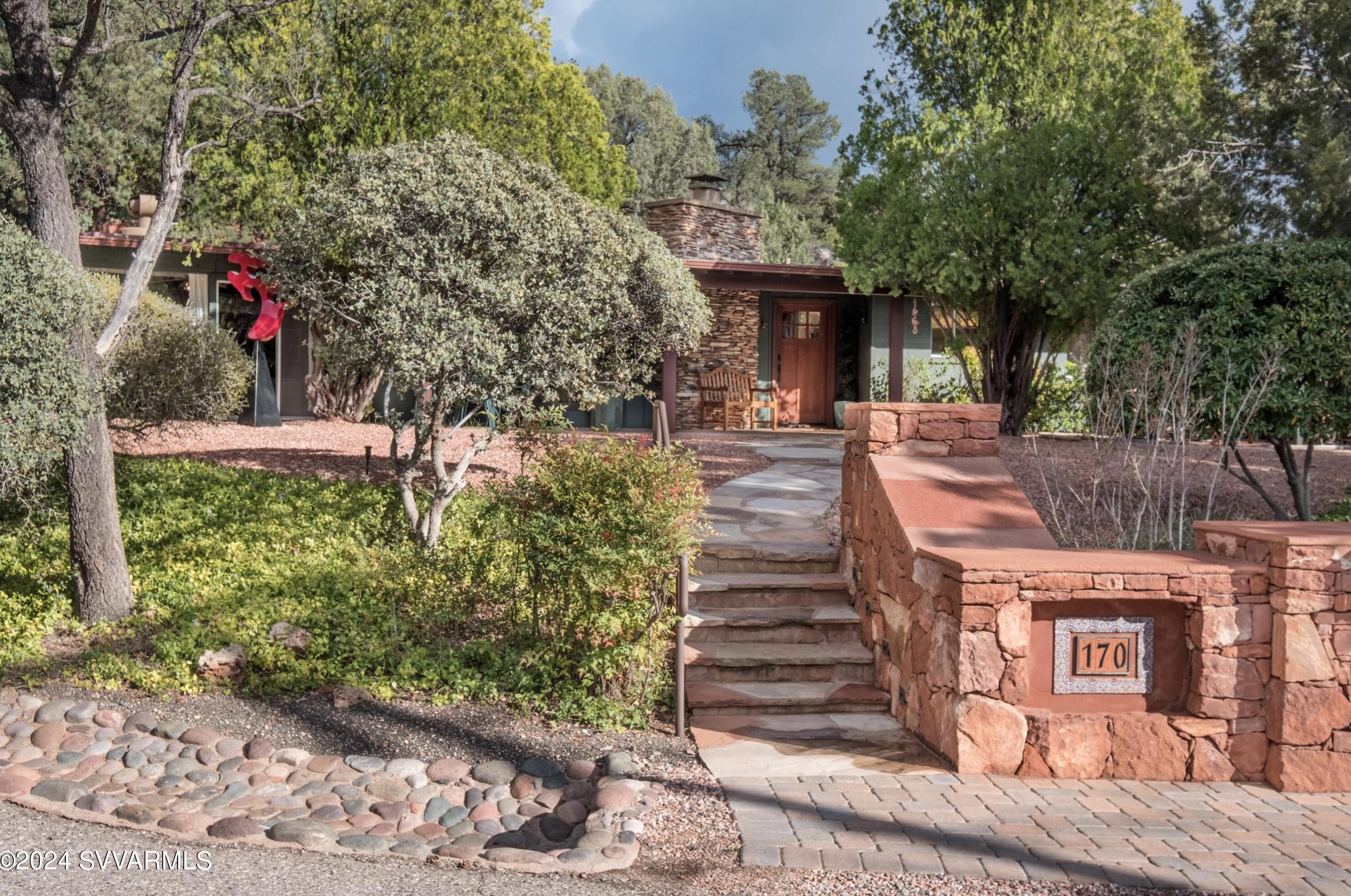 170 Canyon Dr, Sedona, AZ 86336-6329