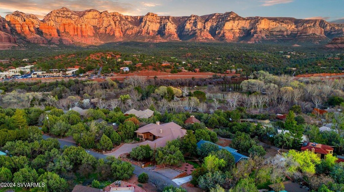 180 Sugar Loaf Dr, Sedona AZ 86336-6295 exterior