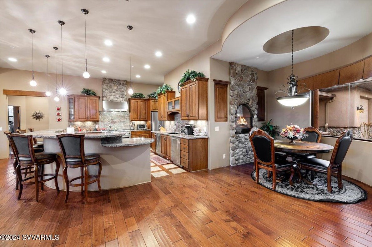 180 Sugar Loaf Dr, Sedona AZ 86336-6295 exterior