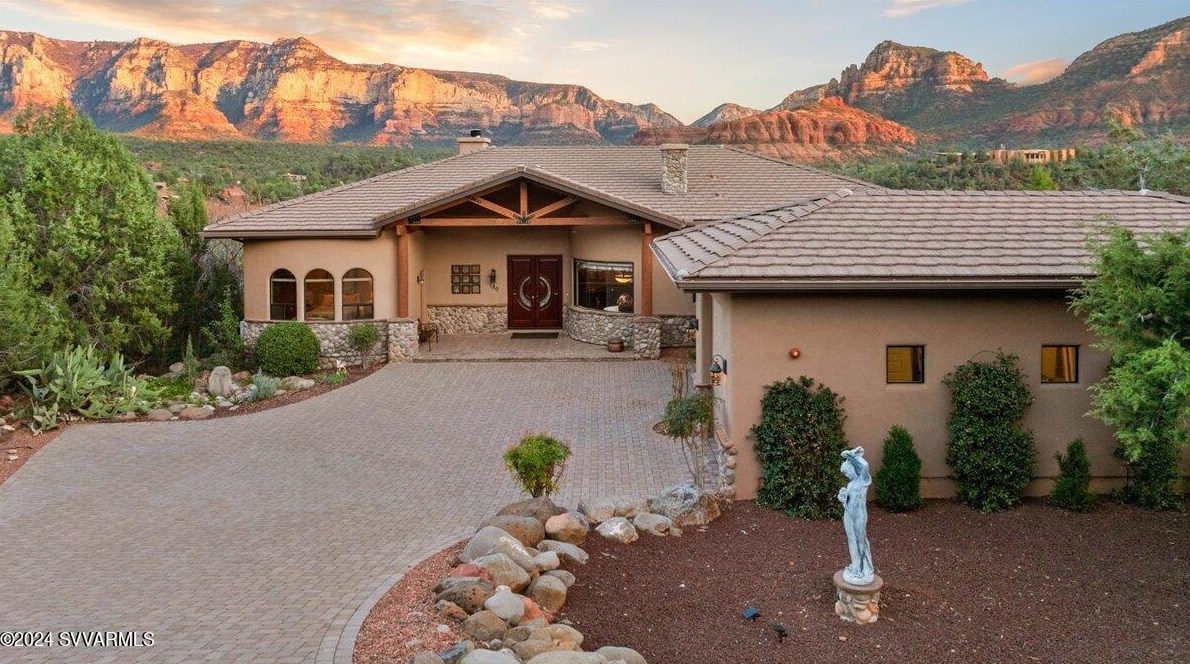 180 Sugar Loaf Dr, Sedona AZ 86336-6295 exterior