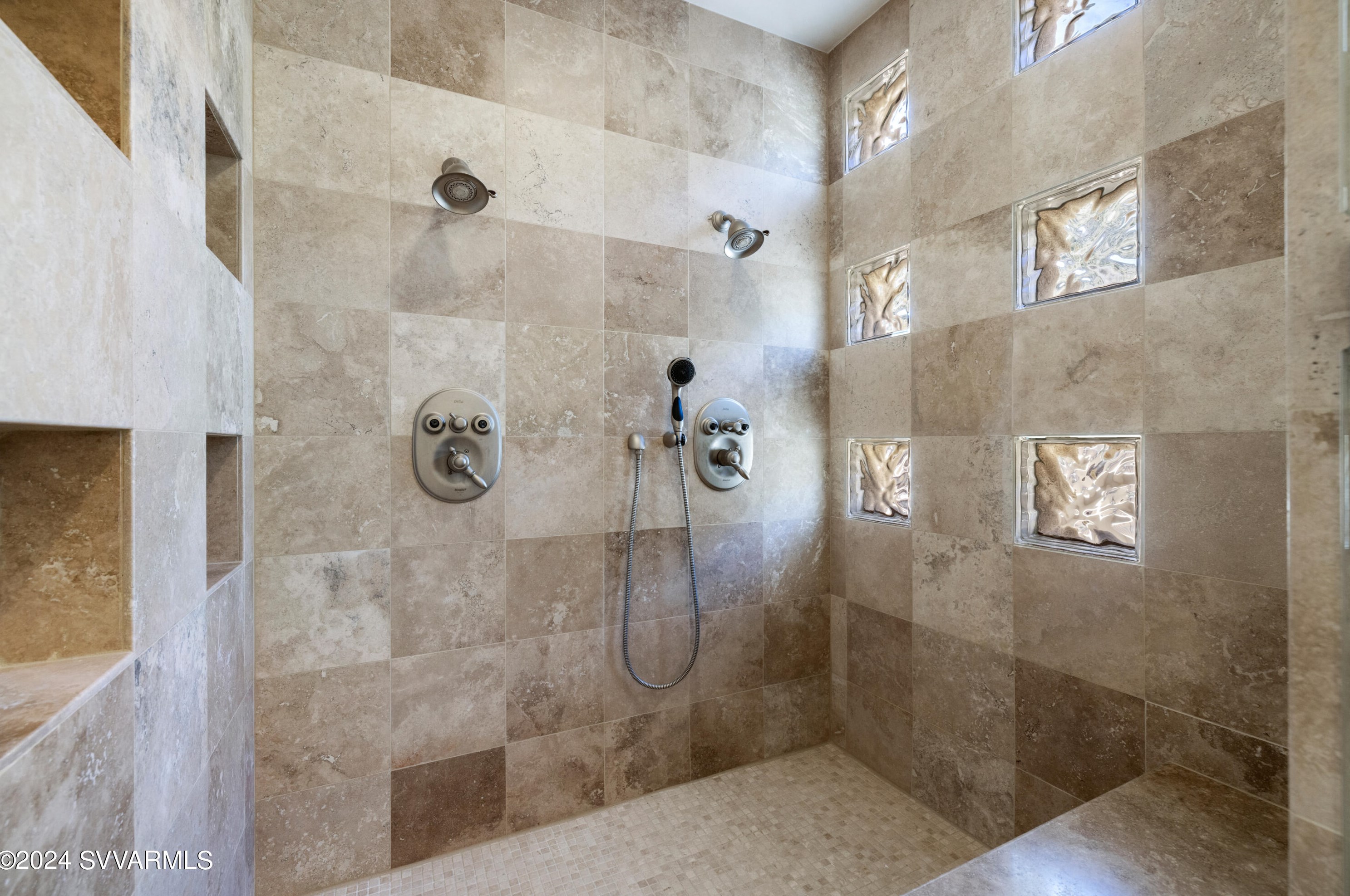 240 Crystal Sky Dr, Sedona AZ 86351-7450 exterior