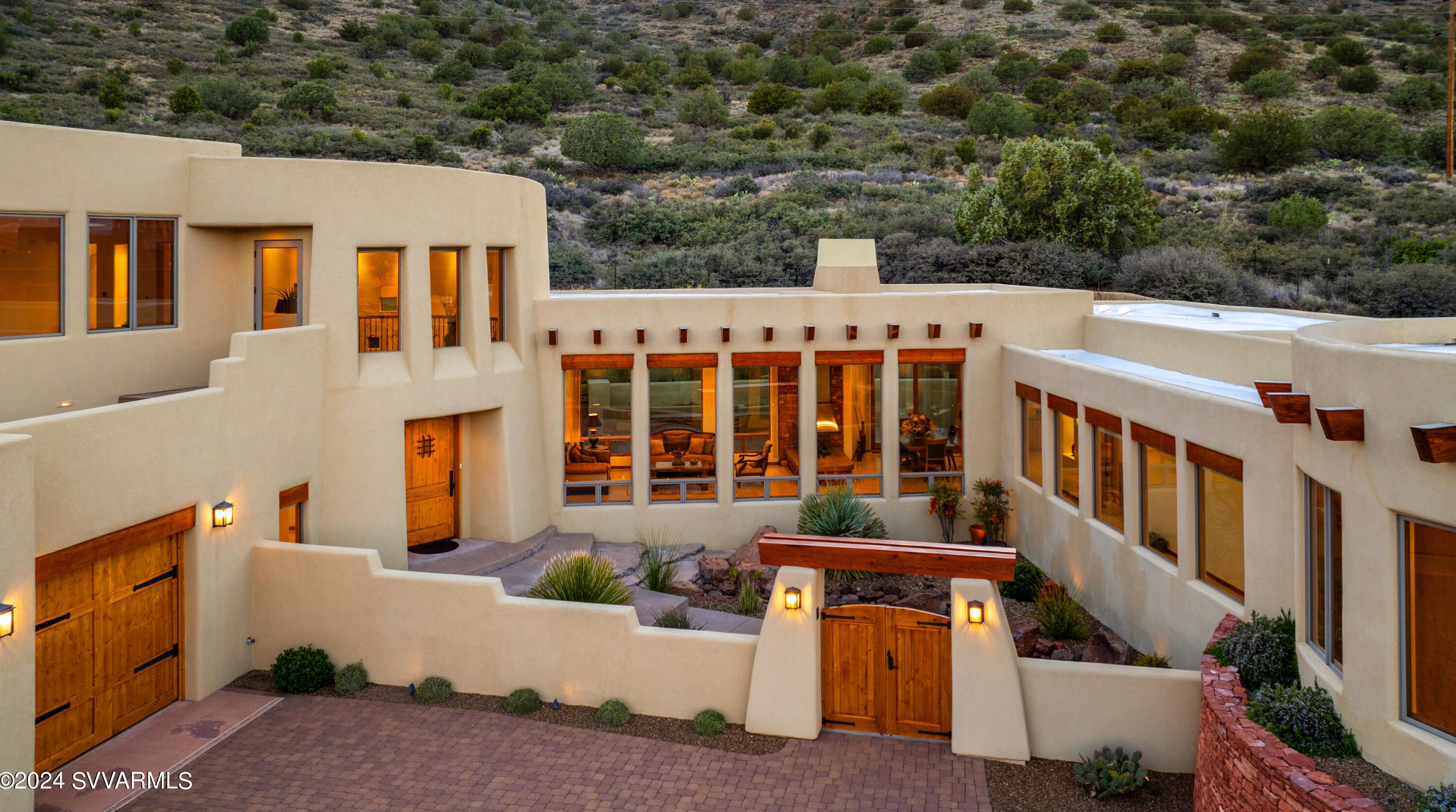 240 Crystal Sky Dr, Sedona AZ 86351-7450 exterior