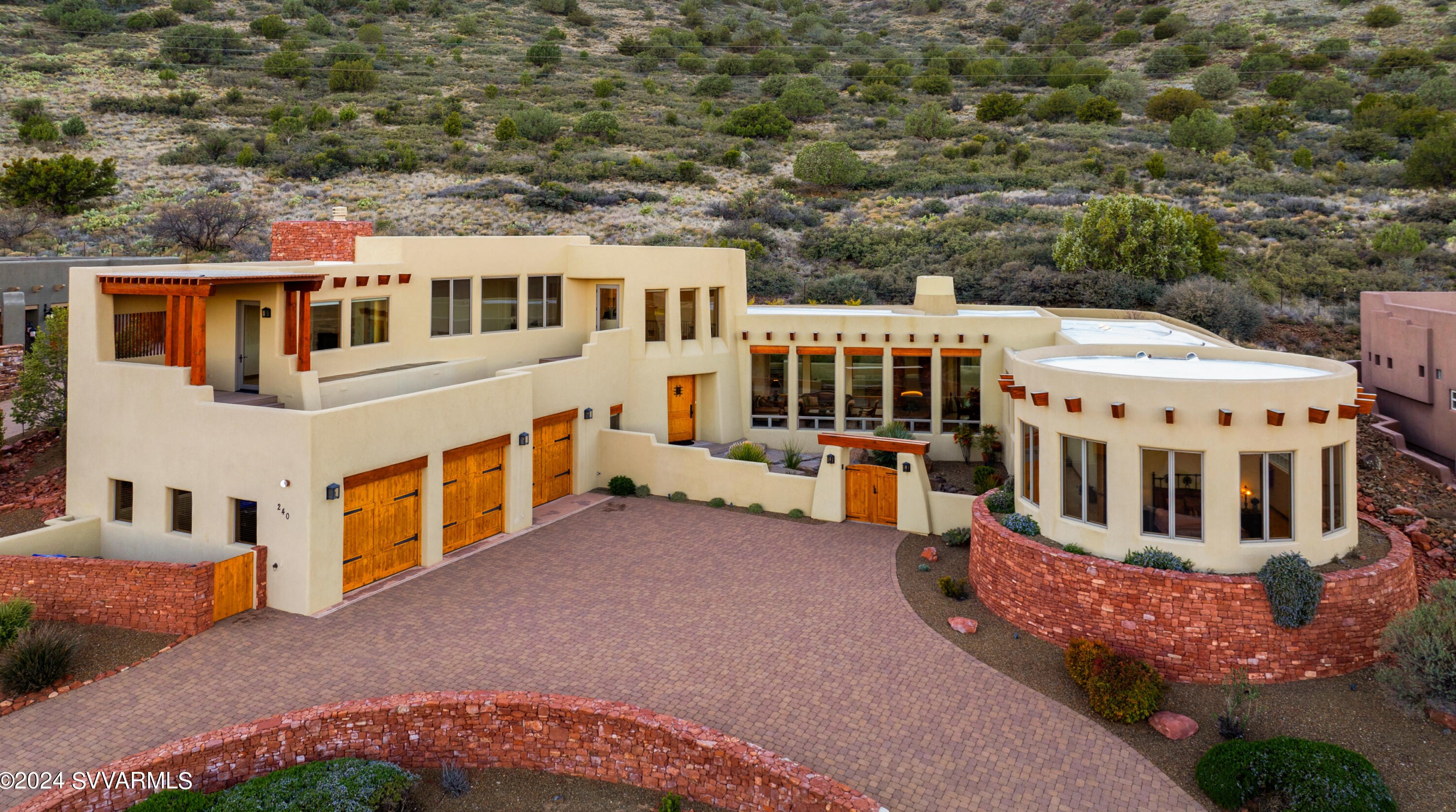 240 Crystal Sky Dr, Sedona AZ 86351-7450 exterior